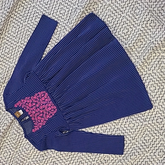 NWT Tea Collection Blue Pin Stripe Dress with Hot Pink Embroidery Size 24M - Picture 1 of 5